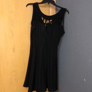Size (M) black knee length dress